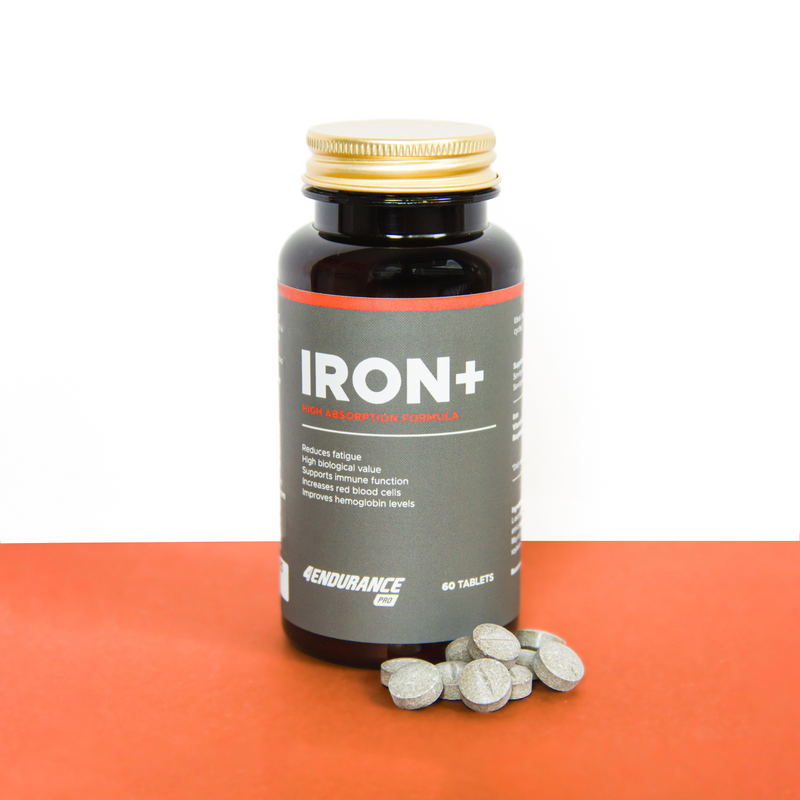 Iron+ 4Endurance Pro previene la stanchezza, aumenta il VO2 max e supporta la normale funzione cerebrale con ferro, vitamina C ed estratto di foglie di lampone.