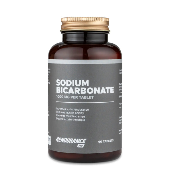 4Endurance Pro Sodium Bicarbonate - confezione da 90 compresse, flacone marrone con tappo dorato su sfondo bianco con testo sull’etichetta.